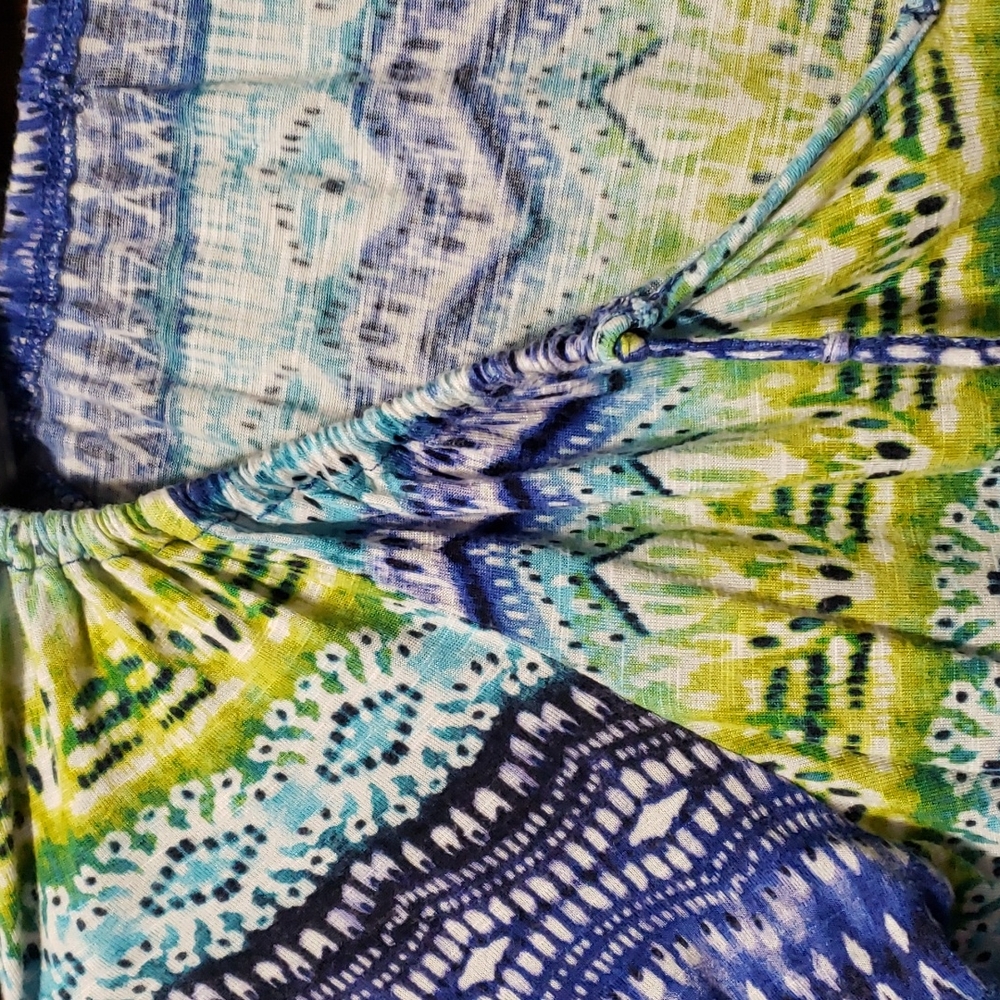 Drawstring neck top - Picture 4 of 6